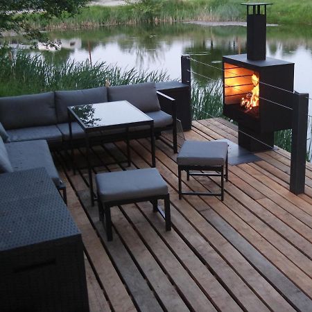 Tinyhousebeidresden 1 - Direkt Am Naturteich - Naehe Saechsische Schweiz, Dresden Grossharthau Экстерьер фото