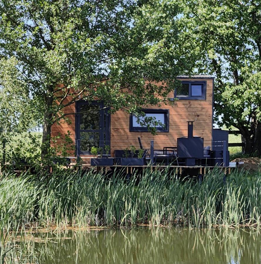 Tinyhousebeidresden 1 - Direkt Am Naturteich - Naehe Saechsische Schweiz, Dresden Grossharthau Экстерьер фото